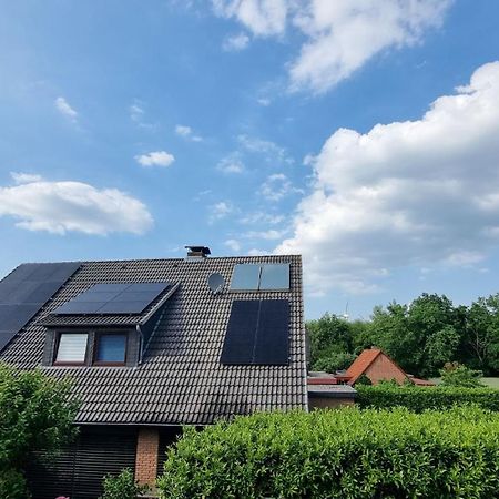 Lueneburg-Melbeck, 105 Qm Mit Fernsicht, Ruhige Sackgasse, Fussbodenheizung, Wallbox Gegen Gebuehr المظهر الخارجي الصورة