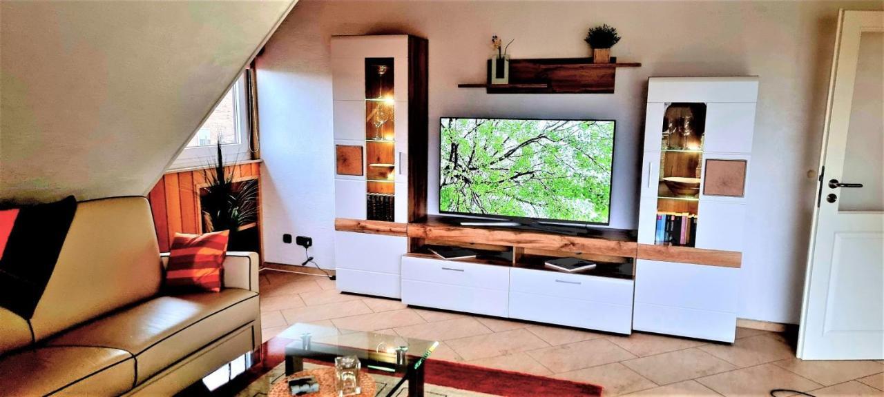 Lueneburg-Melbeck, 105 Qm Mit Fernsicht, Ruhige Sackgasse, Fussbodenheizung, Wallbox Gegen Gebuehr المظهر الخارجي الصورة